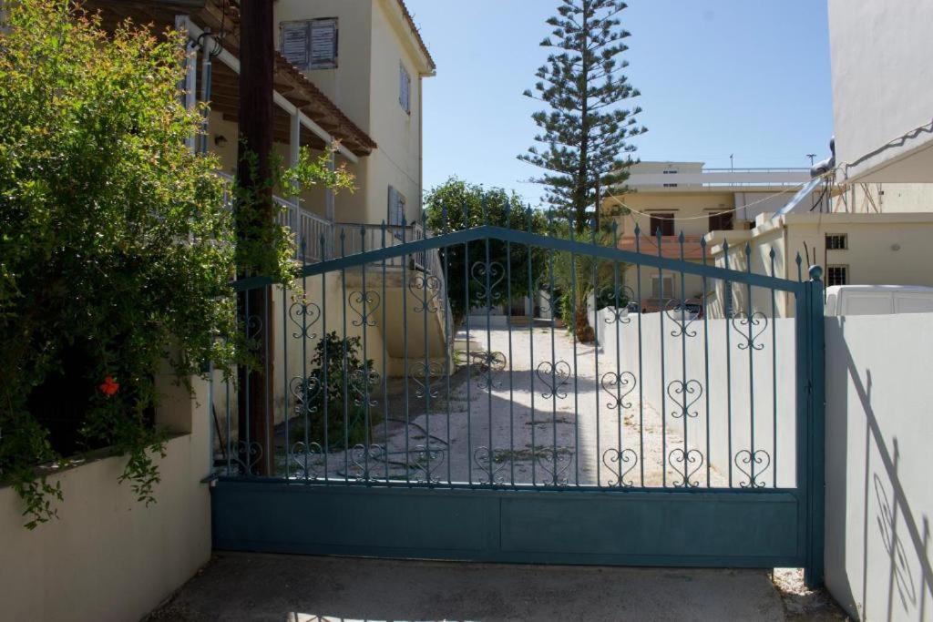 Stamatias Home, Fully Equipped Cottage 5 Minutes From The Sea La Canea Esterno foto